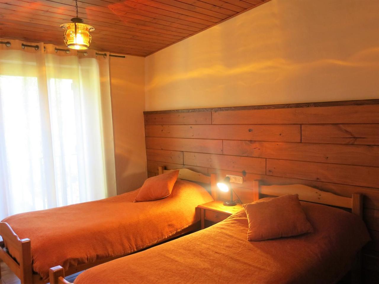 Apartamentos Rurales Les Barnedes Mollo Bagian luar foto